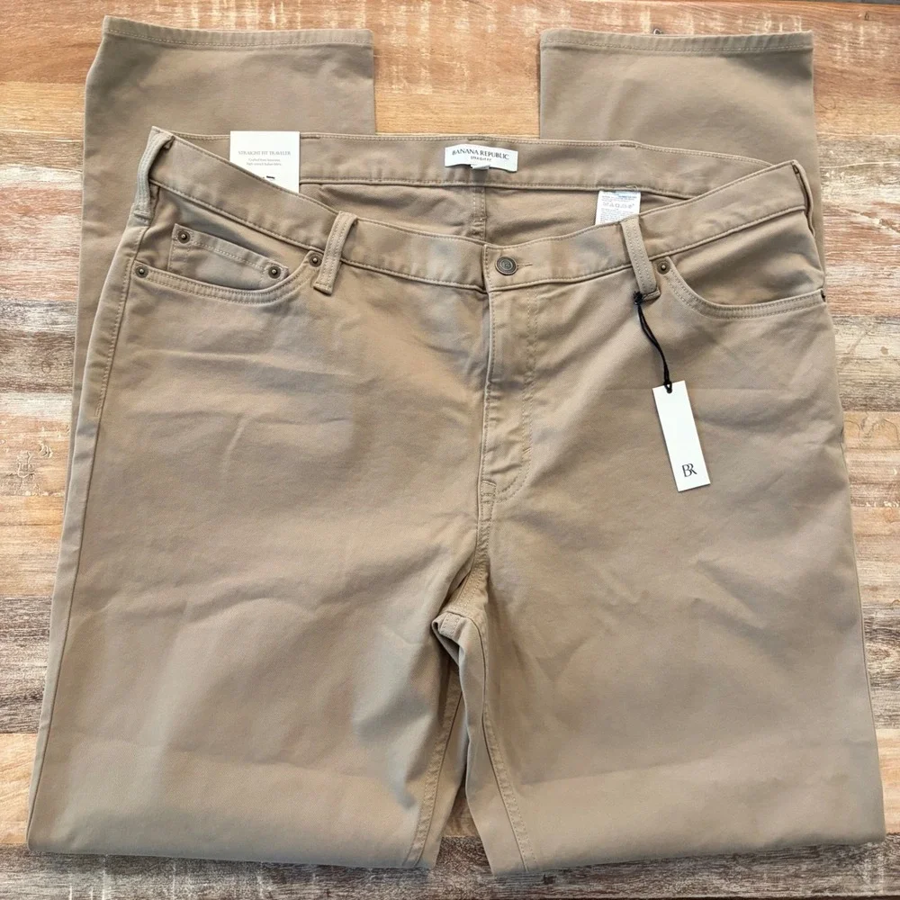 Banana Republic Mens Straight Fit Traveler Pant Khaki Tan Italian Fabric 40x34
